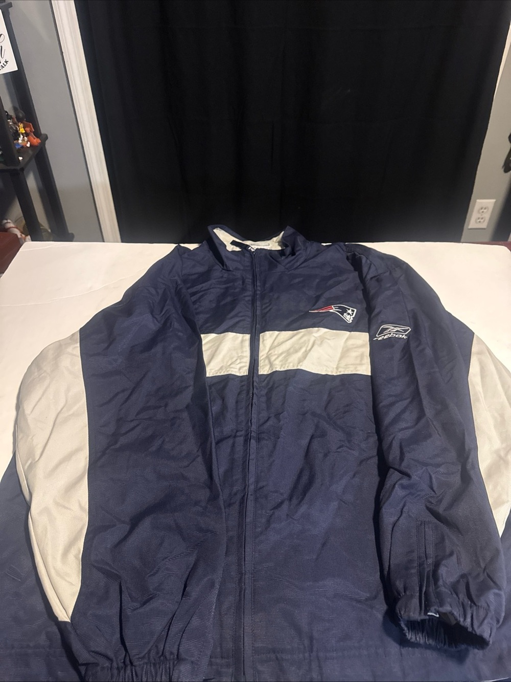 Vintage 2000s New England Patriots Reebok NFL On Field Nylon Jacket Mens L